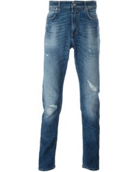 blaue Jeans mit Destroyed-Effekten von Closed