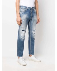 blaue Jeans mit Destroyed-Effekten von Dondup