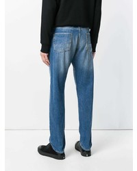 blaue Jeans mit Destroyed-Effekten von Alexander McQueen