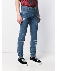 blaue Jeans mit Destroyed-Effekten von Givenchy