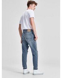 blaue Jeans mit Destroyed-Effekten von Jack & Jones