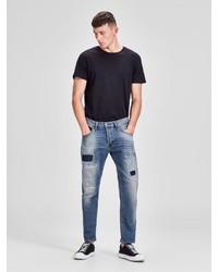 blaue Jeans mit Destroyed-Effekten von Jack & Jones