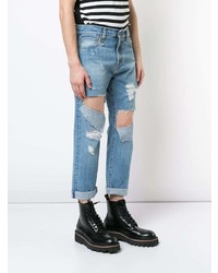 blaue Jeans mit Destroyed-Effekten von R13