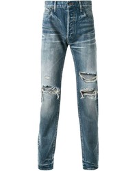 blaue Jeans mit Destroyed-Effekten