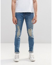 blaue Jeans mit Destroyed-Effekten von Pull&Bear