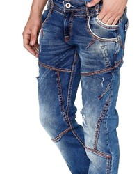 blaue Jeans mit Destroyed-Effekten von RUSTY NEAL