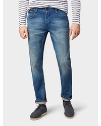 blaue Jeans mit Destroyed-Effekten von Tom Tailor
