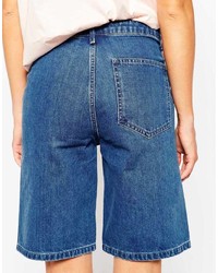 blaue Jeansshorts