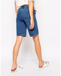 blaue Jeansshorts