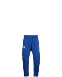 blaue Jogginghose von Nike
