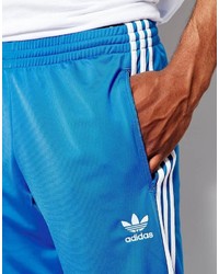 blaue Jogginghose von adidas