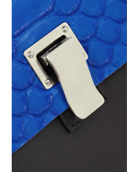 blaue Leder Clutch mit Schlangenmuster von Proenza Schouler