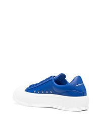 blaue Leder niedrige Sneakers von Alexander McQueen