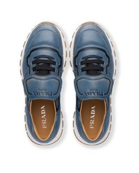 blaue Leder niedrige Sneakers von Prada