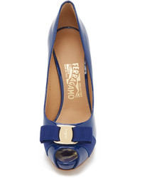 blaue Leder Pumps von Salvatore Ferragamo