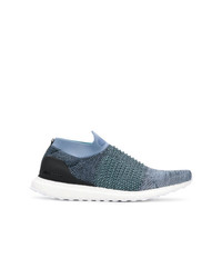 blaue niedrige Sneakers von adidas