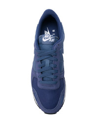 blaue niedrige Sneakers von Nike