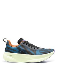 blaue niedrige Sneakers von Brand Black