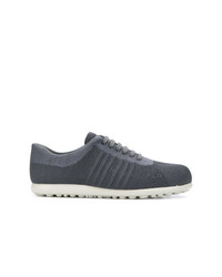 blaue niedrige Sneakers von Camper