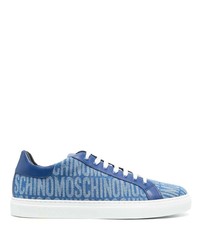 blaue niedrige Sneakers von Moschino