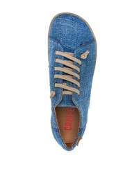 blaue niedrige Sneakers von Camper