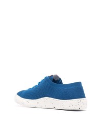 blaue niedrige Sneakers von Camper