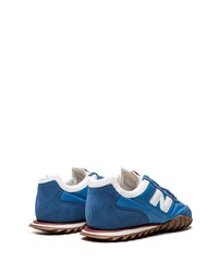 blaue niedrige Sneakers von New Balance