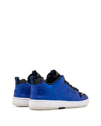 blaue niedrige Sneakers von Nike