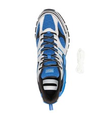 blaue niedrige Sneakers von Diesel