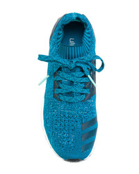 blaue niedrige Sneakers von adidas