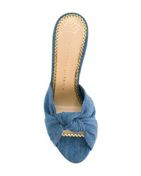 blaue Pantoletten von Charlotte Olympia