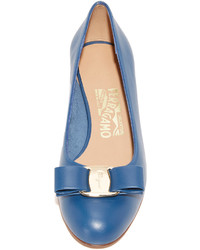 blaue Pumps von Salvatore Ferragamo