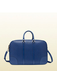 blaue Reisetasche