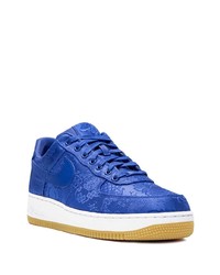 blaue Satin niedrige Sneakers von Nike