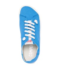 blaue Segeltuch niedrige Sneakers von Camper