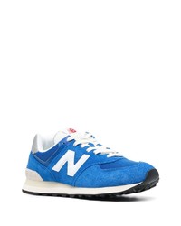 blaue Sportschuhe von New Balance