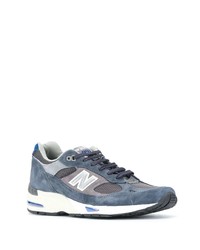 blaue Sportschuhe von New Balance