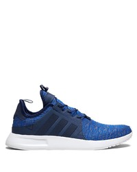 blaue Sportschuhe von adidas