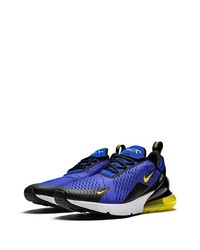 blaue Sportschuhe von Nike