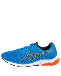 blaue Sportschuhe von Asics