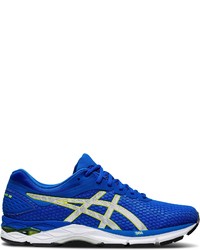 blaue Sportschuhe von Asics