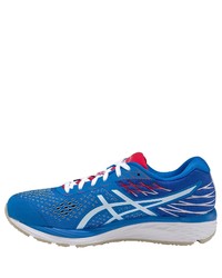 blaue Sportschuhe von Asics