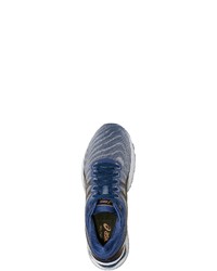 blaue Sportschuhe von Asics