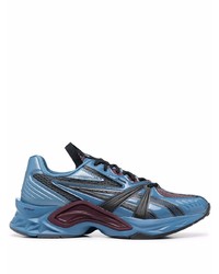 blaue Sportschuhe von Asics