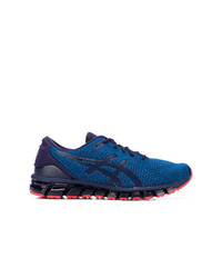 blaue Sportschuhe von Asics