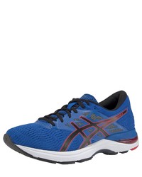 blaue Sportschuhe von Asics