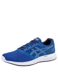 blaue Sportschuhe von Asics