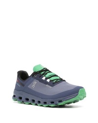 blaue Sportschuhe von ON Running