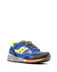 blaue Sportschuhe von Saucony