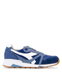 blaue Sportschuhe von Diadora